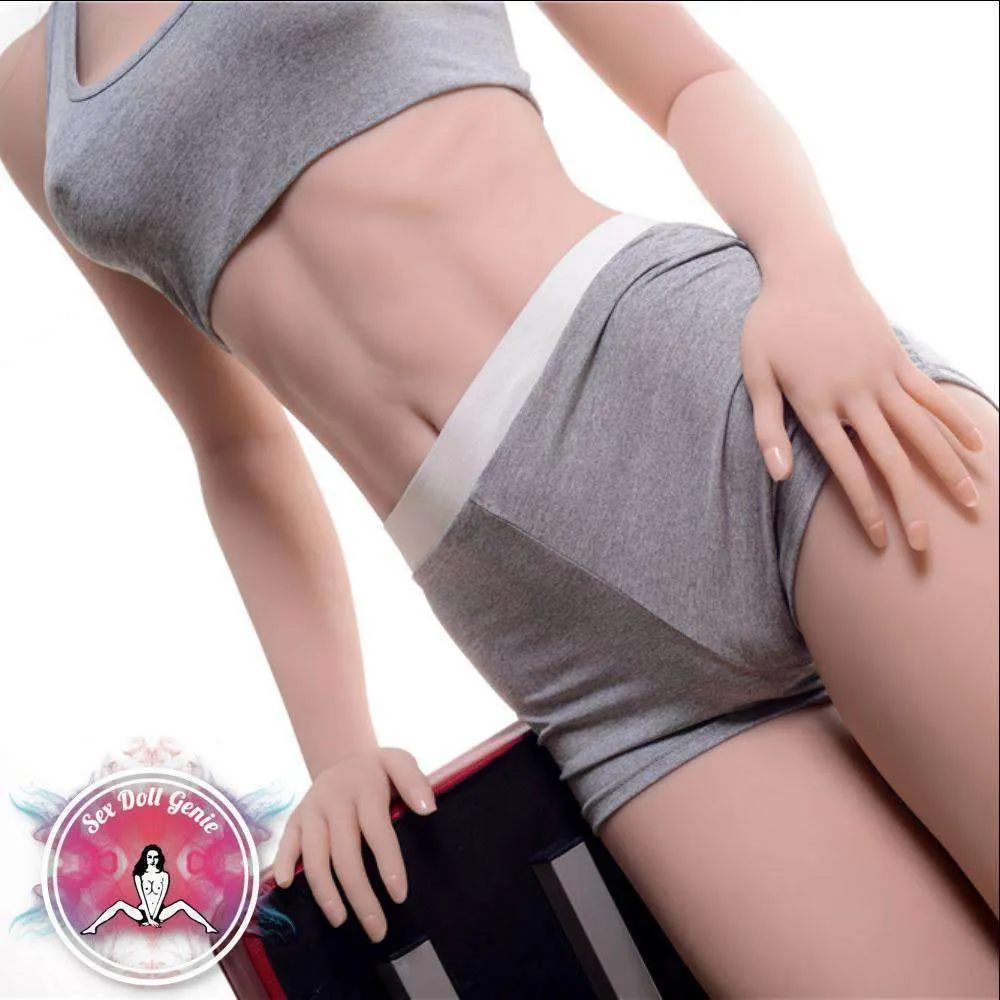 Ayumi - 168cm | 5' 6" - D Cup