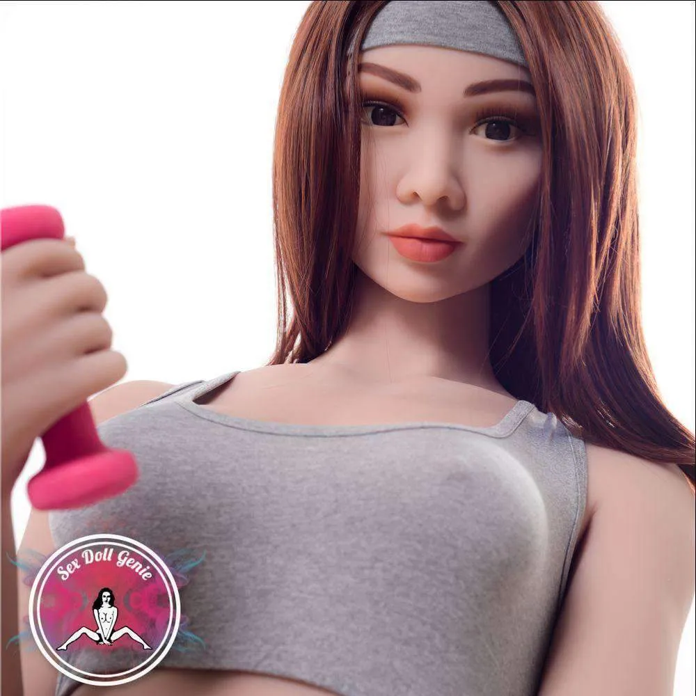 Ayumi - 168cm | 5' 6" - D Cup