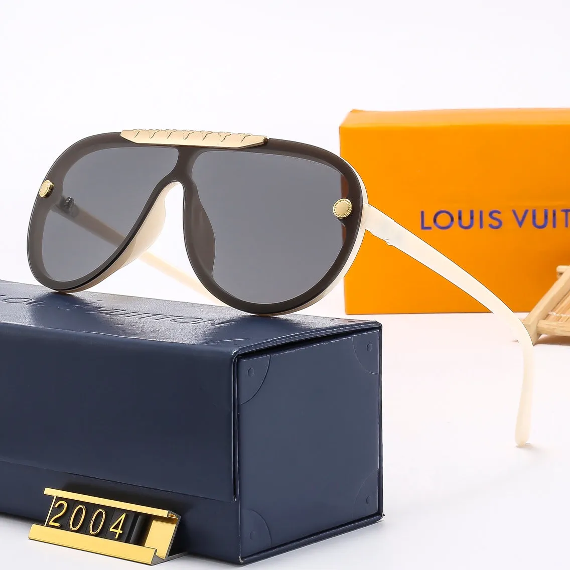 Fashion aviator sunglasses