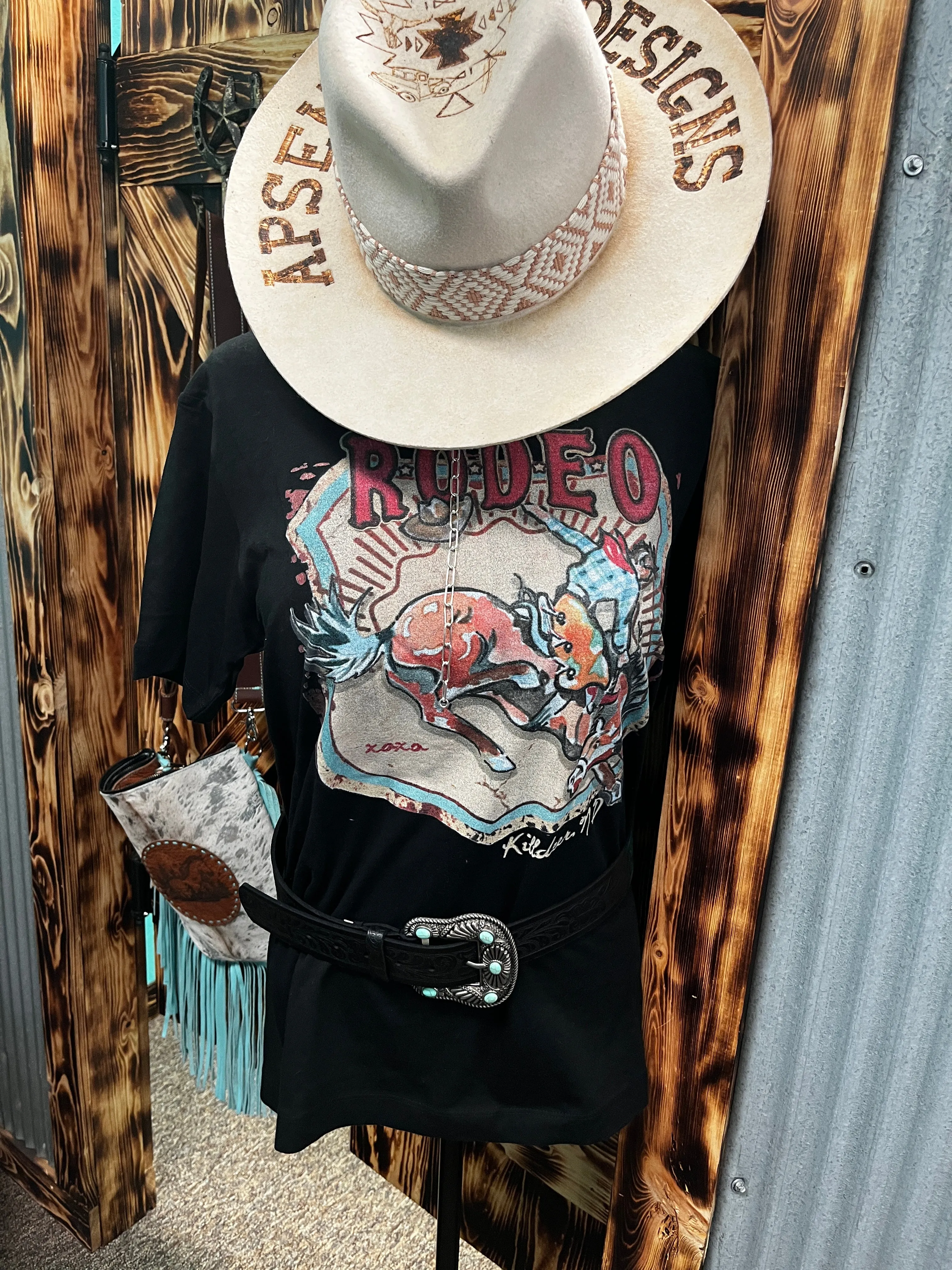 Floral tooled belt
