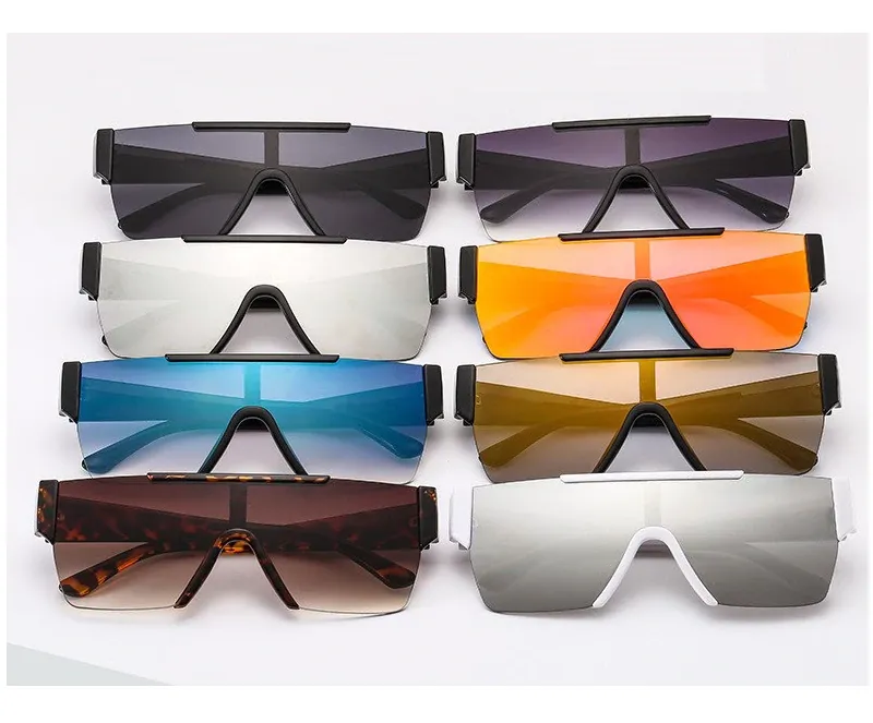 Plastic Frame and Lenses Sport Sunglasses