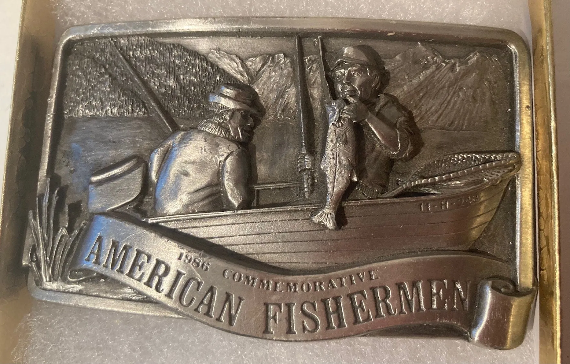 Vintage 1986 Metal Belt Buckle, American Fishermen, Fishing, Bass, Boat, Nice Design, 3 1/2" x 2 1/4", Heavy Duty, Quality, Thick Metal